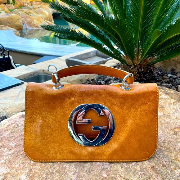 Gucci Handbags - Vintage GUCCI tan leather clutch handle Blondie bag purse